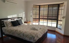 Charming 4Br Retreat Near Gawler